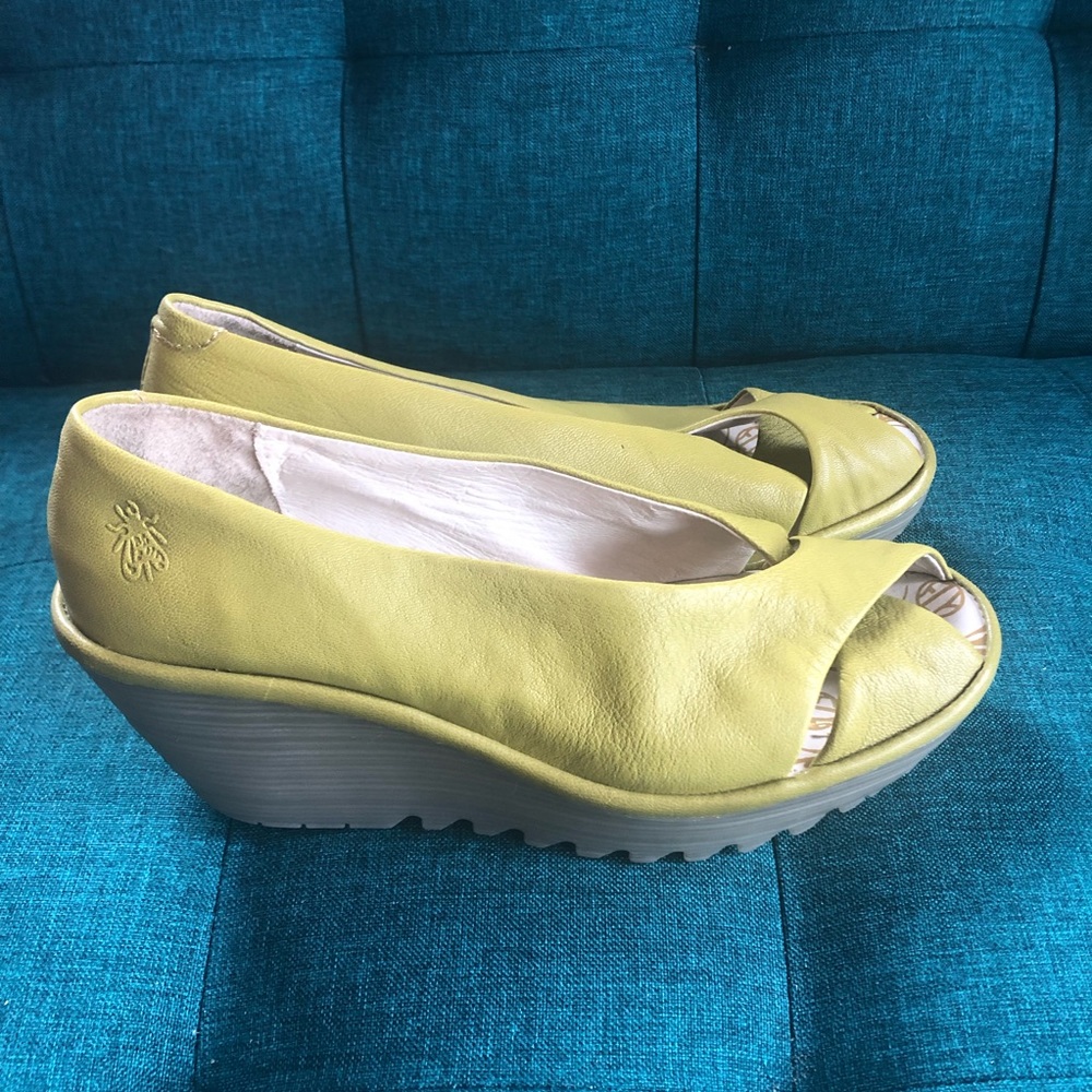 Fly London wedge crossover peep toe shoe 41